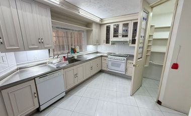 Casa en Renta en Lomas del Country, por Circunvalación y Ávila Camacho