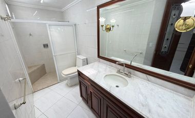 Casa en Renta en Lomas del Country, por Circunvalación y Ávila Camacho