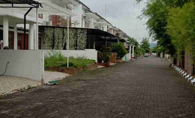 Rumah Mewah Disewakan Murah Di Royal Mansion Dekat UAD, Banguntapan