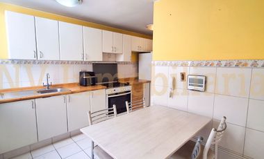 EXCLUSIVO DPTO DUPLEX EN VALLE HERMOSO 4 Dormitorios 2 Estacionamientos, 234.97m2