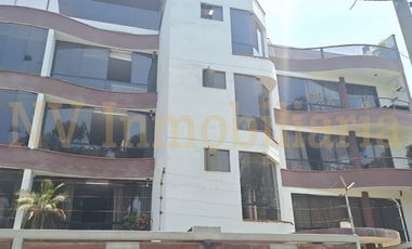 EXCLUSIVO DPTO DUPLEX EN VALLE HERMOSO 4 Dormitorios 2 Estacionamientos, 234.97m2