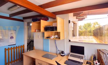 EXCLUSIVO DPTO DUPLEX EN VALLE HERMOSO 4 Dormitorios 2 Estacionamientos, 234.97m2