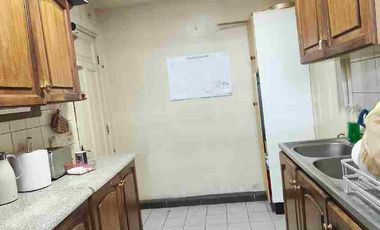 EN VENTA HERMOSA Y AMPLIA CASA EN BARRIO UNIVERSITARIO