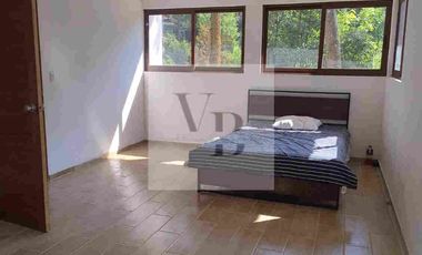 Renta de casa nueva en el bosque