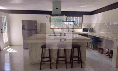 Renta de casa nueva en el bosque