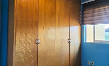 Casa En Renta 250 M² | 3 Recámaras Con Baño | Jardín Amplio | Estacionamiento 4 Autos.