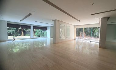 OPORTUNIDAD!!! PENTHOUSE VENTA OPORTUNIDAD BOSQUES DE LAS LOMAS DEPTO 540 m² DOS NIVELES 4 REC ROOF GARDEN