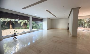 OPORTUNIDAD!!! PENTHOUSE VENTA OPORTUNIDAD BOSQUES DE LAS LOMAS DEPTO 540 m² DOS NIVELES 4 REC ROOF GARDEN