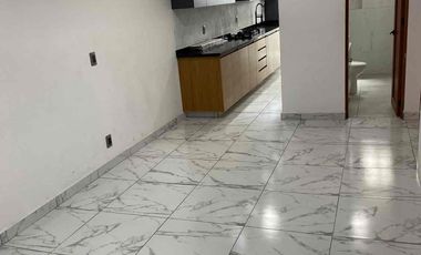 RENTA EN VILLA UNIVERSIDAD! EXCELENTE DEPARTAMENTO REMODELADO.