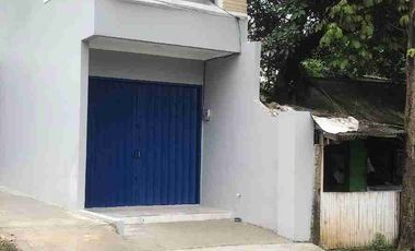 Disewakan ruko baru siap pakai di pinggir jalan Keadilan Raya,Pancoran Mas-Depok