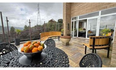 Vendo espectacular casa en la Calera