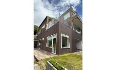 Vendo espectacular casa en la Calera