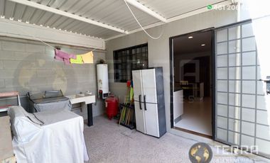 RENTA Casa Amueblada en San Pablo Residencial Un fraccionamiento con  amenidades y área Verde cuenta con alberca  palapa para eventos cancha de tenis