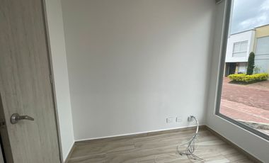 Excelente casa en el sector de La Florida en conjunto cerrado de 102m2