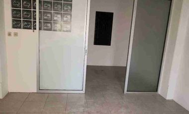 RUMAH BAGUS 4 LANTAI  JELAMBAR JAKARTA BARAT