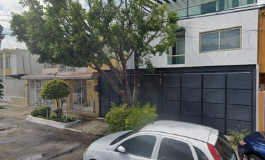 VENTA DE CASA EN JALISCO COL JARDINES ALCALDE GUADALAJARA