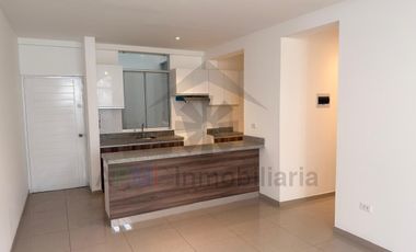 VENTA DE DEPARTAMENTO EN PRIMER PISO AL FRENTE DEL COLEGIO SAN AGUSTÍN EN PIMENTEL
