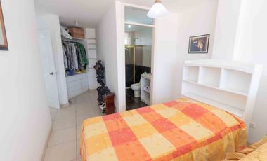 Venta Casa De 4 Niveles Con Piscina Y Bar Lounge