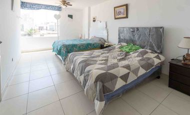 Venta Casa De 4 Niveles Con Piscina Y Bar Lounge