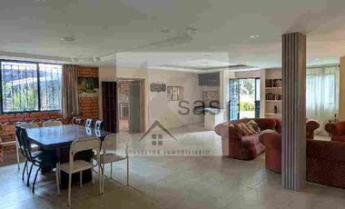 SE RENTA CASA GRANDE EN EL CAMPO - CARMEN DE SININCAY- CUENCA