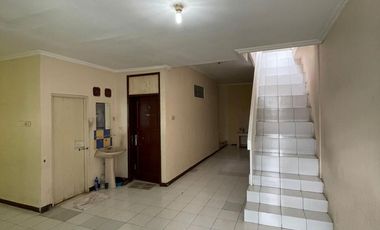 Dijual Rumah di Taman Aries, Kembangan Jakarta Barat