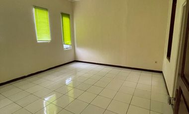 Dijual Rumah di Taman Aries, Kembangan Jakarta Barat