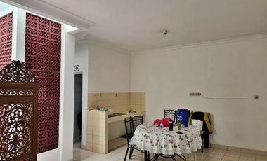 Rumah 2 Lantai Siap Huni dan Strategis di Citragran Cibubur