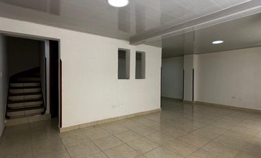 VENDO CASA EN URBANIZACION LOS NARANJOS EN LA CIUDADELA REAL DE MINAS