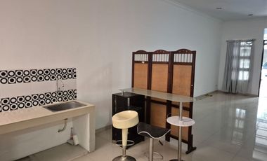 RUMAH BAGUS MINIMALIS MODERN 1,5 LANTAI FULL FURNISHED SIAP HUNI DI BATUNUNGGAL BANDUNG