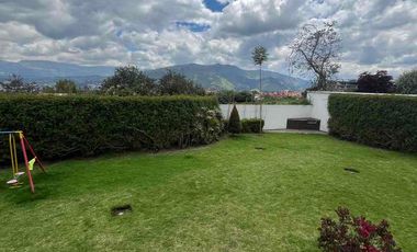 Venta departamento Cumbaya Penthouse