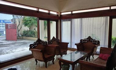 Rumah Mewah Eksklusif 6kamar dengan Joglo dekat stasiun Purwosari Laweyan Solo