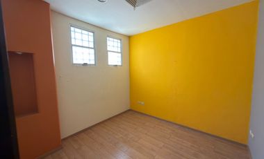 Local comercial 800 m2 sobre 25 Oriente