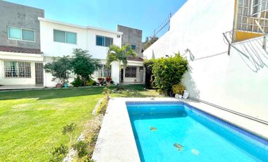 CASA SEMINUEVA EN RENTA EN CHIPITLAN CUERNAVACA 4 REC EN COTO