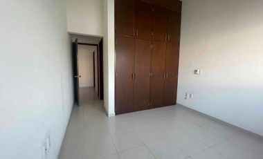 CASA SEMINUEVA EN RENTA EN CHIPITLAN CUERNAVACA 4 REC EN COTO