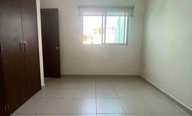 CASA SEMINUEVA EN RENTA EN CHIPITLAN CUERNAVACA 4 REC EN COTO