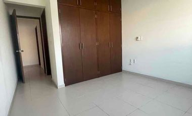 CASA SEMINUEVA EN RENTA EN CHIPITLAN CUERNAVACA 4 REC EN COTO