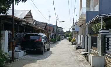 Dijual cepat rumah di wisma asri 1 harga murah hitung tanah saja