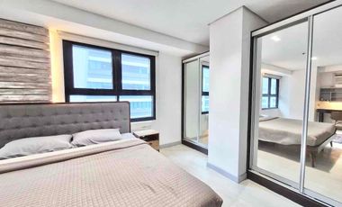 Earthy 2BR Corner Unit | 62 sqm | With Parking | Fort Residences BGC