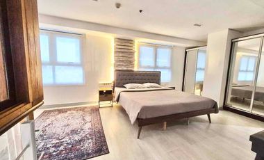 Earthy 2BR Corner Unit | 62 sqm | With Parking | Fort Residences BGC