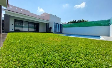 Casa en Venta Fraccionamiento Lomas de Cocoyoc, Morelos