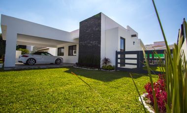 Casa en Venta Fraccionamiento Lomas de Cocoyoc, Morelos
