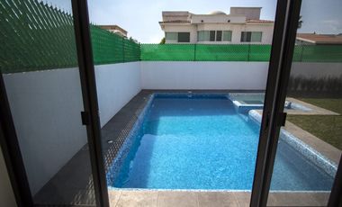 Casa en Venta Fraccionamiento Lomas de Cocoyoc, Morelos