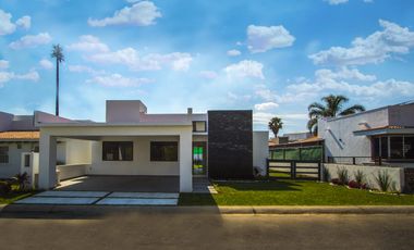 Casa en Venta Fraccionamiento Lomas de Cocoyoc, Morelos