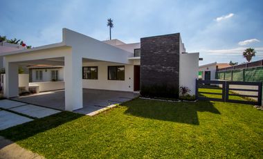 Casa en Venta Fraccionamiento Lomas de Cocoyoc, Morelos