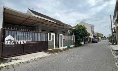 RUMAH DIJUAL DI SOLO DEKAT LUWES GENTAN