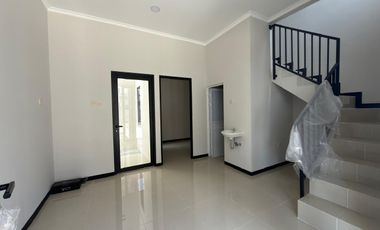 Dijual Rumah 2 Lantai Surabaya Timur Free Biaya biaya hanya 600 jutaan