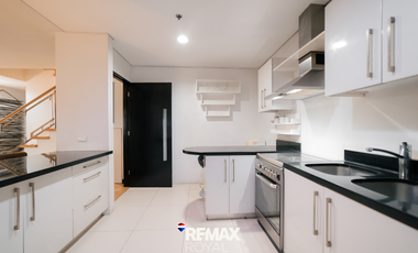 Fully furnished 2-Bedroom For Rent in The Residences at Greenbelt, Makati City