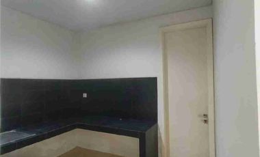 disewa rumah bagus 4BR si cluster Maple summarecon Bekasi