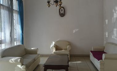 RUMAH IDAMAN MINIMALIS MODERN 3 LANTAI LINGKUNGAN ASRI NYAMAN SIAP HUNI DI SETRADUTA BANDUNG