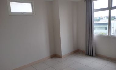 Disewa Apartement Springlake 3 BR Hoek Semi Furnish Siap Huni